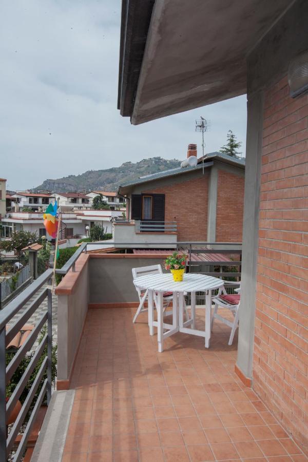 B&B Villa Carmen SantʼAlessio Siculo エクステリア 写真