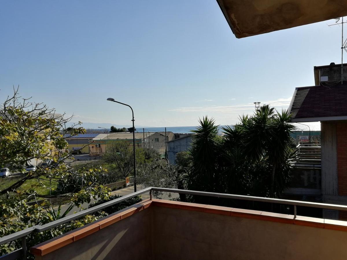 B&B Villa Carmen SantʼAlessio Siculo エクステリア 写真